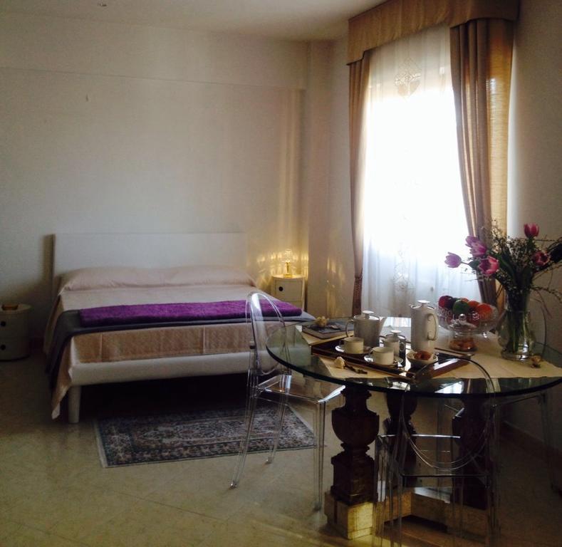 L'Attico Del Centro Bed & Breakfast Matera Eksteriør bilde